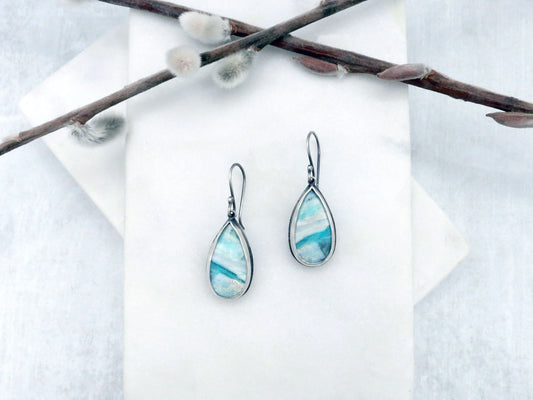 A Case of Wayward Jewelry
