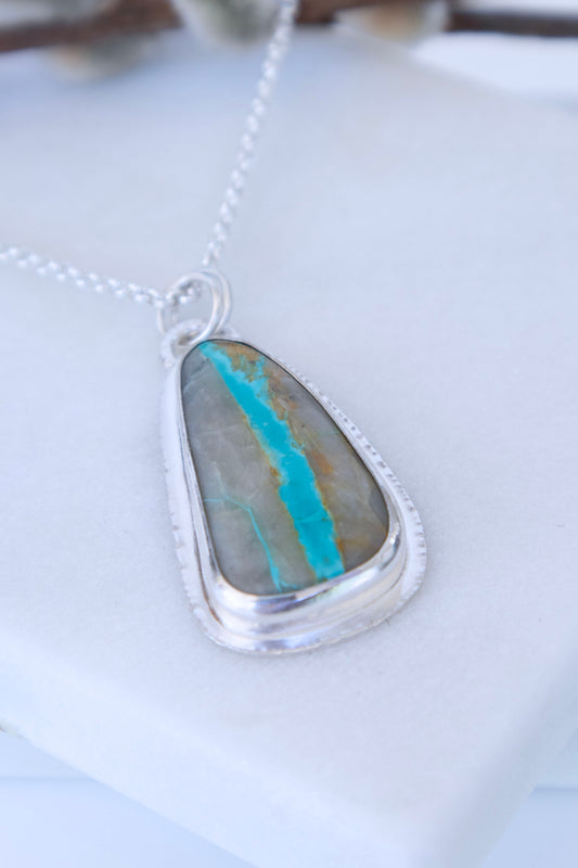 River Necklace in Royston Ribbon Turquoise and Sterling Silver
