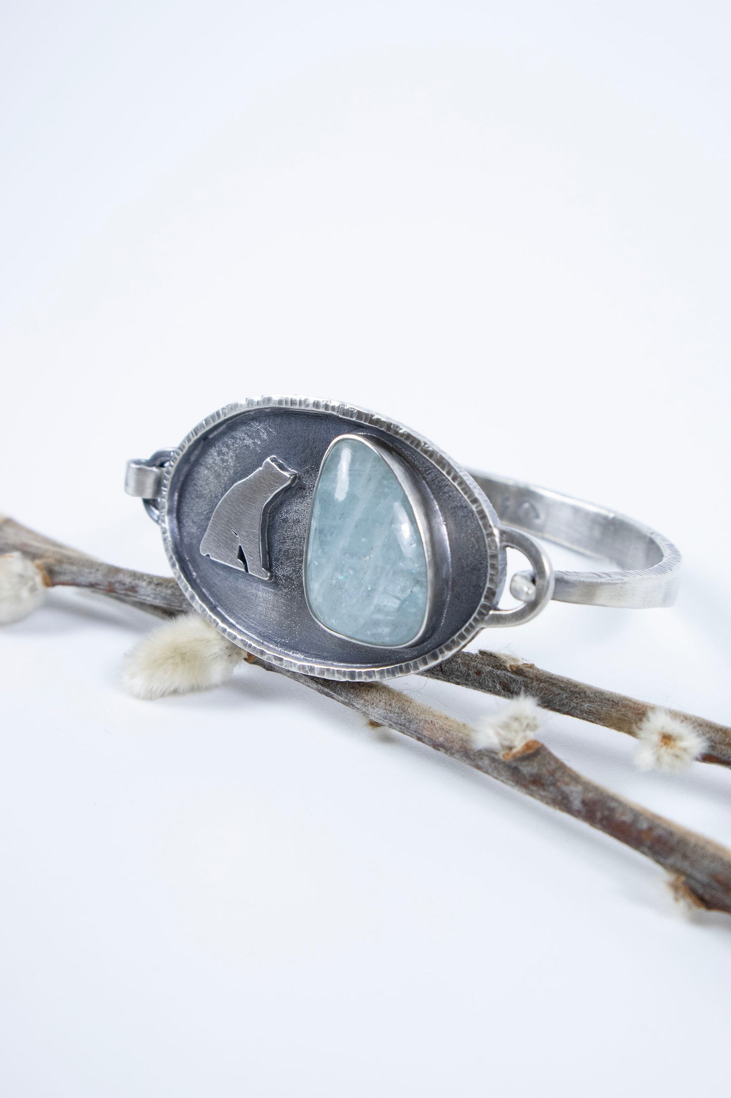 Bear Reflection Hinged Bracelet with Aquamarine