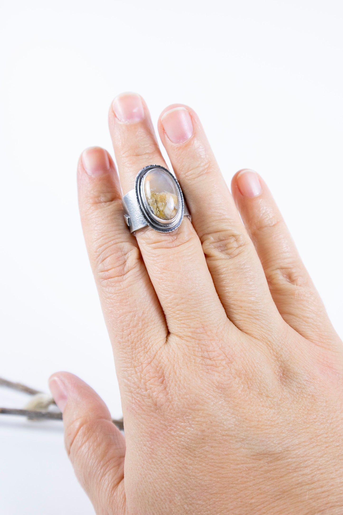 Plume Agate Ring with Bears
